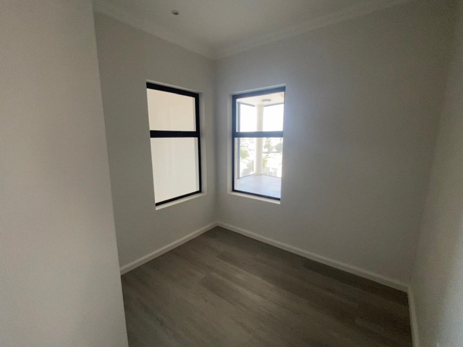 2 Bedroom Property for Sale in Table View Western Cape